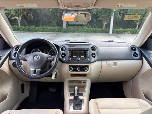 Used 2012 Volkswagen Tiguan S FWD image 8