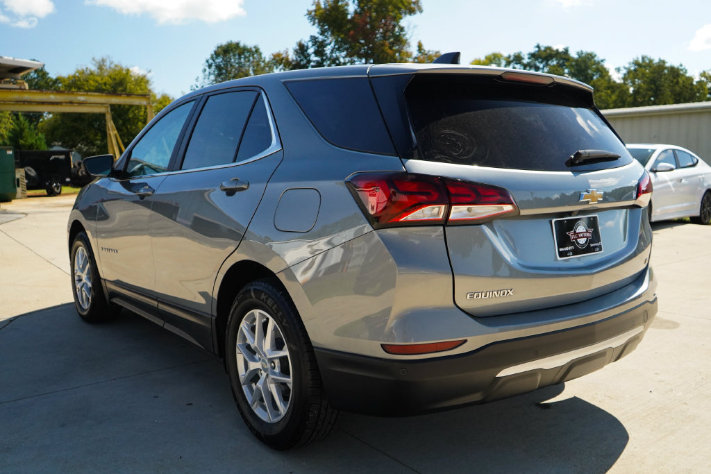 Used 2024 Chevrolet Equinox LT FWD image 4