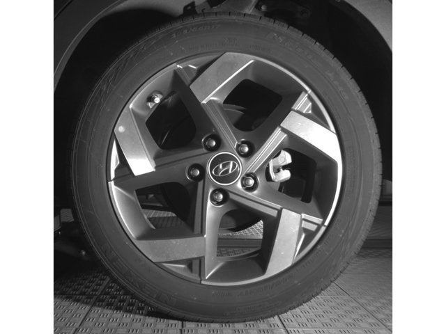 Certified 2025 Hyundai Venue SEL FWD image 12