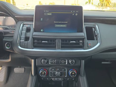 Used 2022 Chevrolet Tahoe LT w/ LT Signature Plus Package RWD image 19