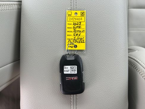 Used 2023 GMC Terrain Denali w/ Denali Premium Package image 31