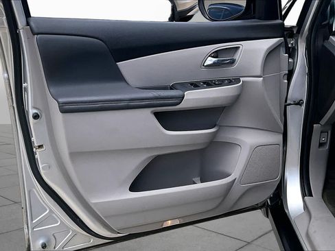 Used 2014 Honda Odyssey EX-L image 19