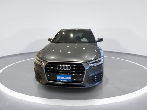 Used 2018 Audi Q3 2.0T Premium Plus w/ Premium Plus Package image 3