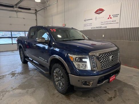 Certified 2019 Nissan Titan Platinum Reserve w/ Platinum Utility Package image 1