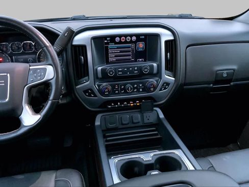 Used 2018 GMC Sierra 1500 SLT AWD/4WD image 7