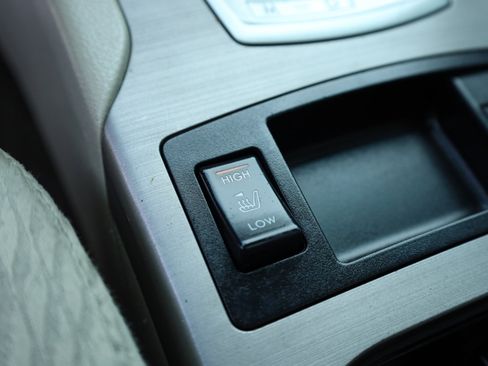 Used 2011 Subaru Legacy 2.5i Premium image 13