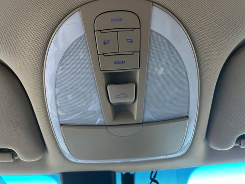 Used 2013 Hyundai Genesis 5.0 R-Spec image 17