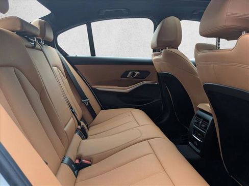 Used 2025 BMW 330i xDrive Sedan w/ Convenience Package image 24