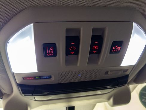 Used 2020 Subaru Ascent Limited w/ Technology Package image 30