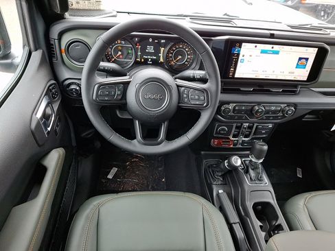 New 2026 Jeep Gladiator Mojave AWD/4WD image 6