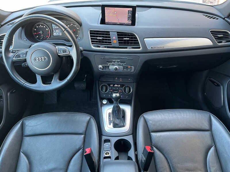 Used 2018 Audi Q3 2.0T Premium Plus w/ Premium Plus Package AWD/4WD image 5