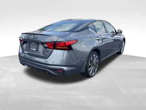 Used 2024 Nissan Altima 2.5 SL AWD/4WD image 7