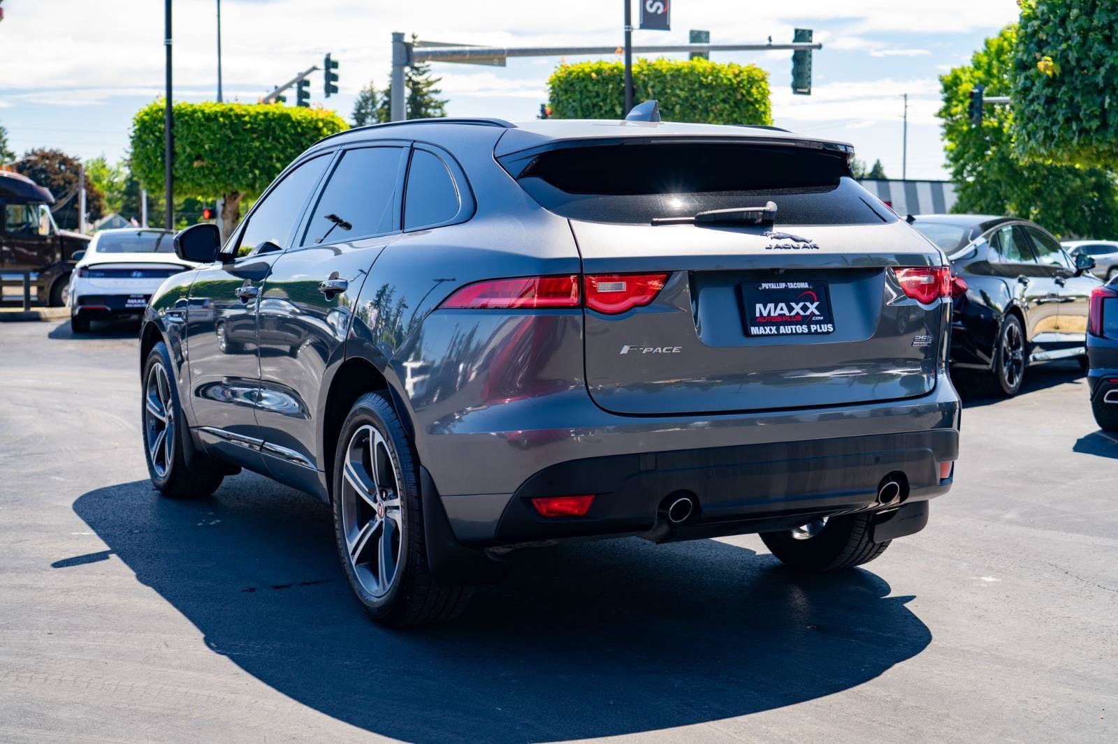 Used 2018 Jaguar F-PACE R-Sport AWD/4WD image 12