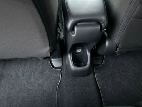 Used 2016 Honda HR-V EX image 28