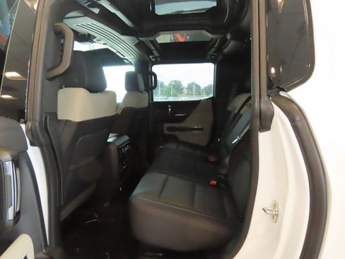 Used 2026 GMC Hummer EV SUV w/ LPO, Dark Essentials Package AWD/4WD image 17