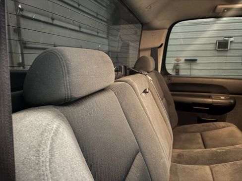 Used 2007 GMC Sierra 2500 SLE w/ Z71 Off-Road Package image 33