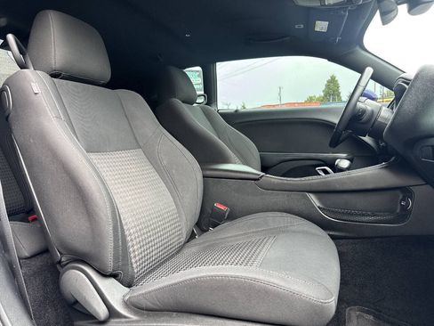 Used 2019 Dodge Challenger SXT w/ Blacktop Package RWD image 17