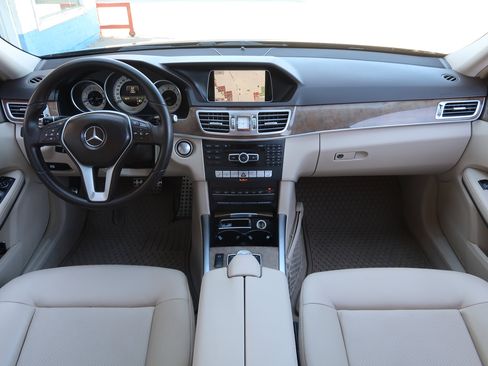 Used 2014 Mercedes-Benz E 350 Sedan w/ Premium 1 Package image 11