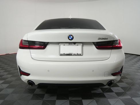 Used 2022 BMW 330i Sedan w/ Premium Package 2 RWD image 4