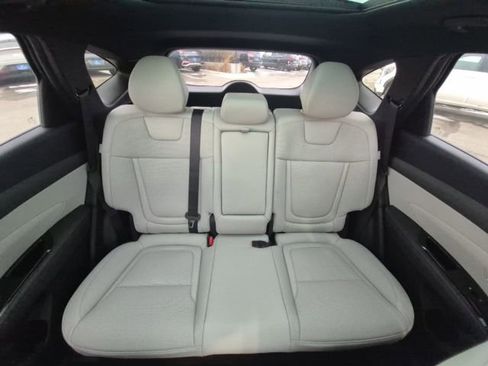 New 2026 Hyundai Tucson Limited image 19