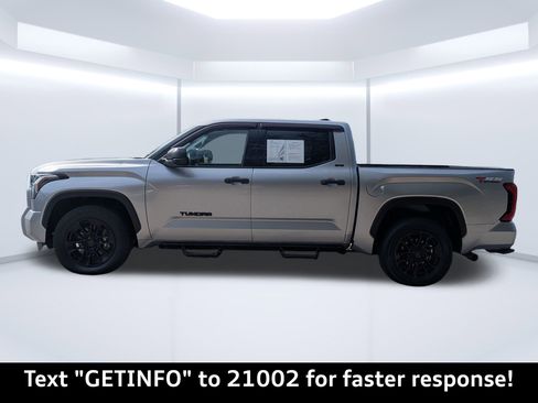 Used 2022 Toyota Tundra SR5 image 5