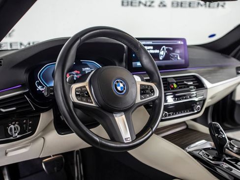 Used 2023 BMW 530e w/ M Sport Package RWD image 17