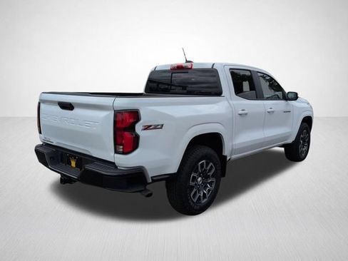 Used 2023 Chevrolet Colorado Z71 w/ Z71 Convenience Package 2 AWD/4WD image 10