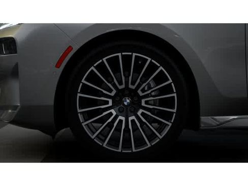 New 2026 BMW i7 eDrive50 w/ Executive Package image 7