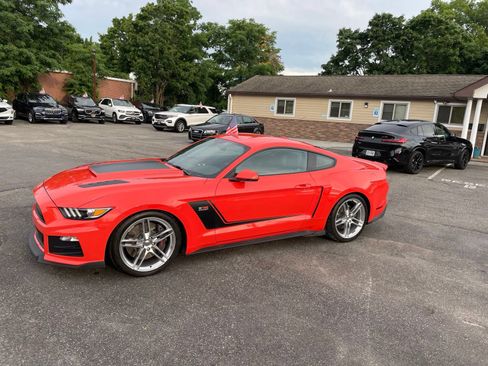 Used 2016 Ford Mustang GT Premium w/ GT Performance Package RWD image 49
