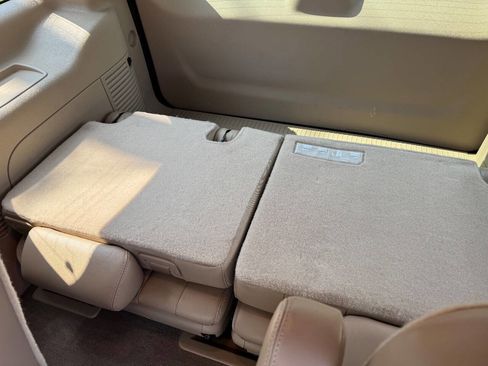 Used 2012 Chevrolet Tahoe LTZ image 12