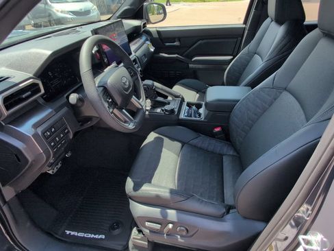 Certified 2026 Toyota Tacoma TRD Sport w/ TRD Sport Premium Package AWD/4WD image 18