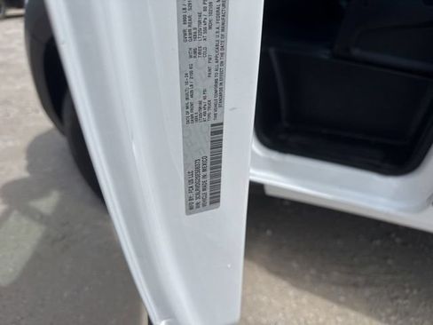 Used 2025 RAM ProMaster 2500 w/ Convenience Group FWD image 19