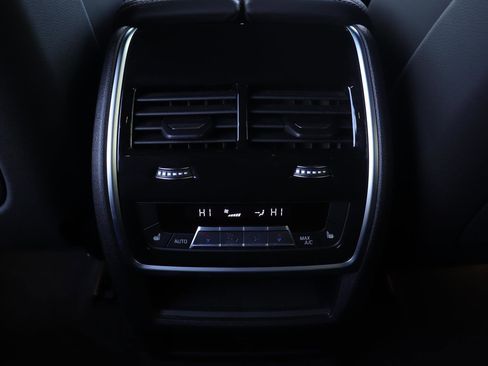 Used 2022 BMW X5 M50i w/ Executive Package image 22