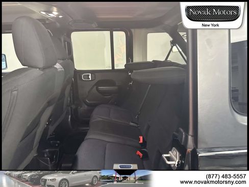Used 2022 Jeep Wrangler Unlimited Sport AWD/4WD image 12