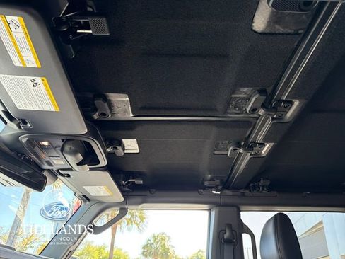 New 2026 Ford Bronco Outer Banks w/ Sasquatch Package image 25