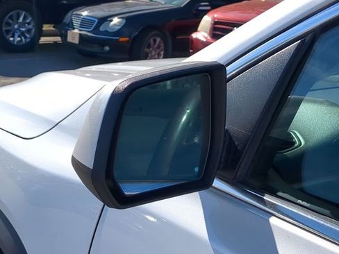 Used 2018 GMC Acadia SLT image 14