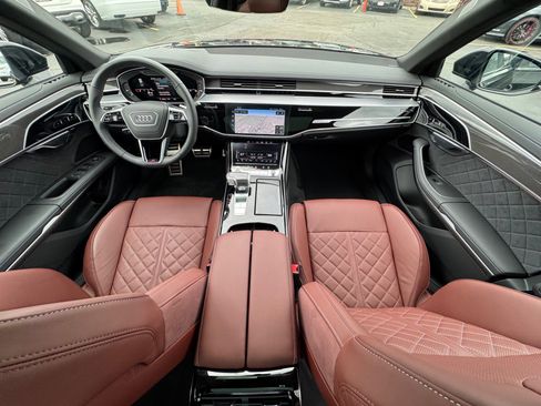 Used 2025 Audi S8 w/ Executive Package AWD/4WD image 14