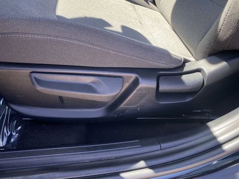 Used 2025 Kia K4 LXS image 22