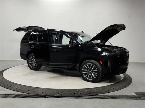 Used 2023 Cadillac Escalade Sport image 9