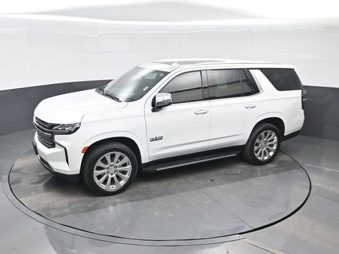 Used 2021 Chevrolet Tahoe Premier w/ Premium Package AWD/4WD image 17