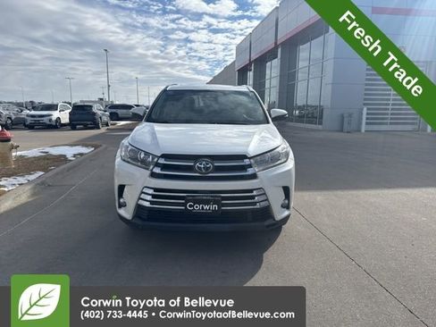 Used 2017 Toyota Highlander Limited w/ Protection Package #3 image 15
