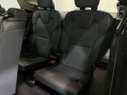 Used 2020 Volvo XC90 T6 Momentum image 32