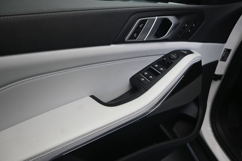 Certified 2023 BMW X5 sDrive40i RWD image 11
