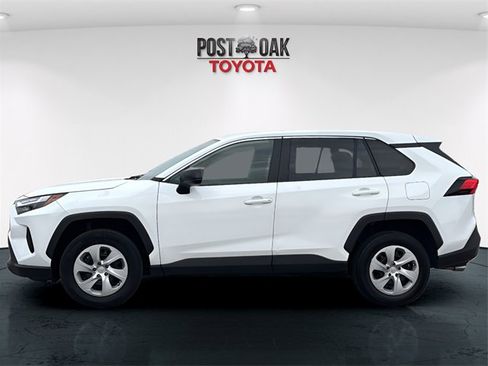 Used 2024 Toyota RAV4 LE image 4