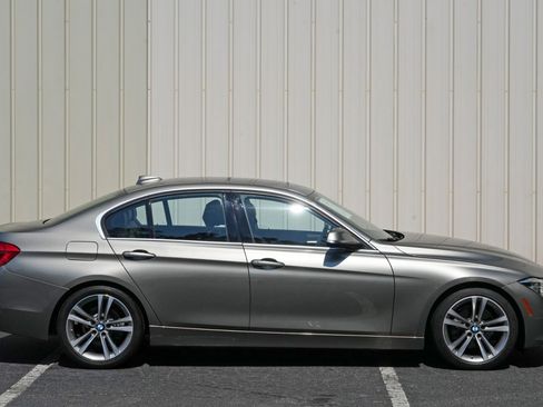 Used 2018 BMW 330i Sedan w/ Premium Package RWD image 53