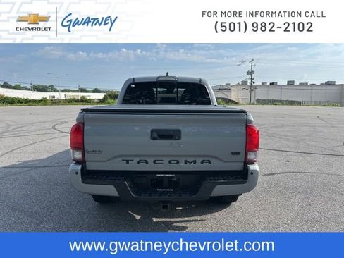 Used 2019 Toyota Tacoma TRD Sport w/ Technology Package AWD/4WD image 6
