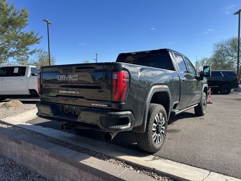 Used 2024 GMC Sierra 3500 Denali Ultimate image 3