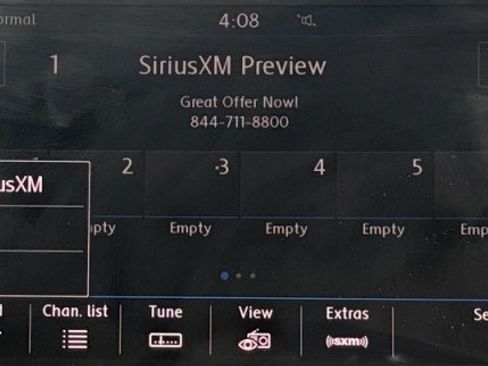 Used 2018 Volkswagen Tiguan SE AWD/4WD image 21