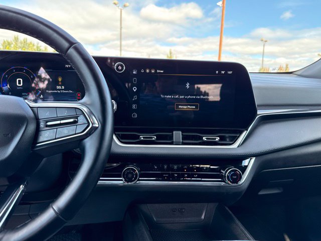 Used 2025 Chevrolet Equinox LT AWD/4WD image 20