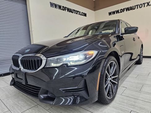 Used 2022 BMW 330e RWD image 2